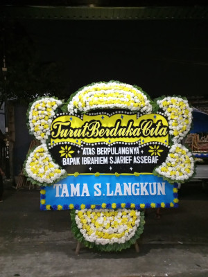 Papan Bunga Duka di Sorosutan